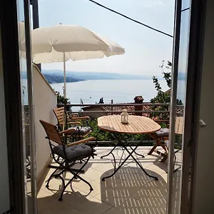 Apartment New Cosy With Private Parking 