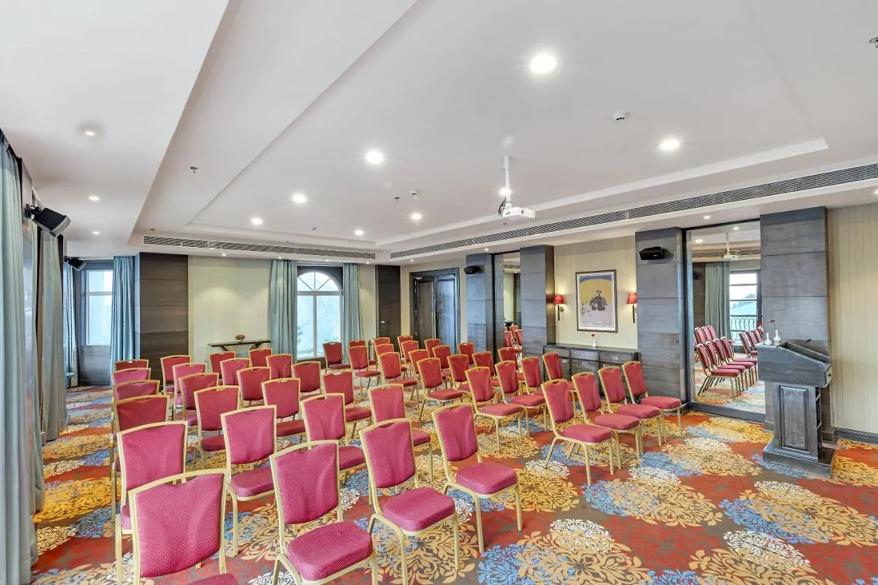 Club Mahindra Pristine Peaks Naldehra Hotel Shimla 4*,